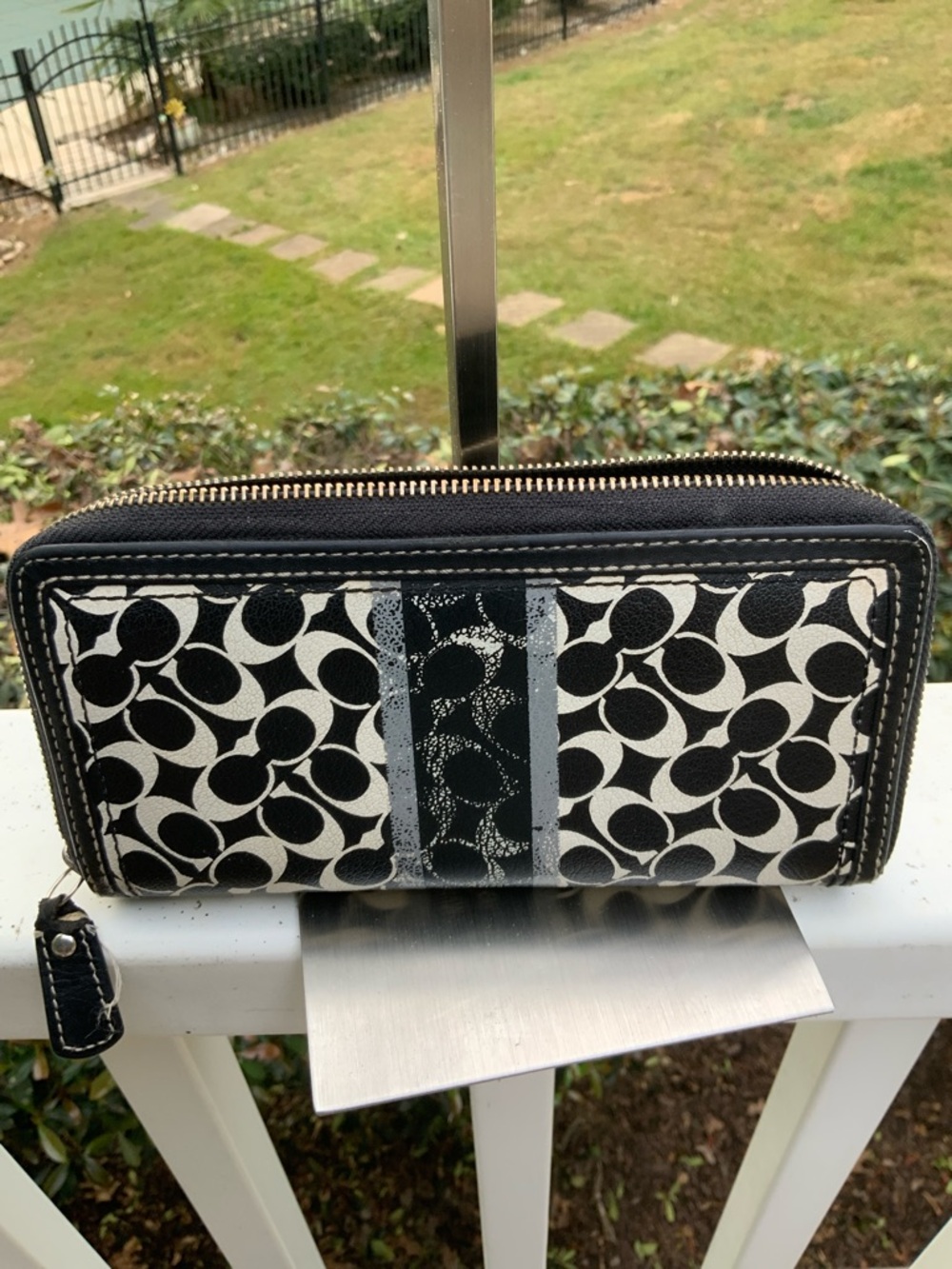 Coach Black and White Signature Zip Around Wallet - Picture 8 of 12
